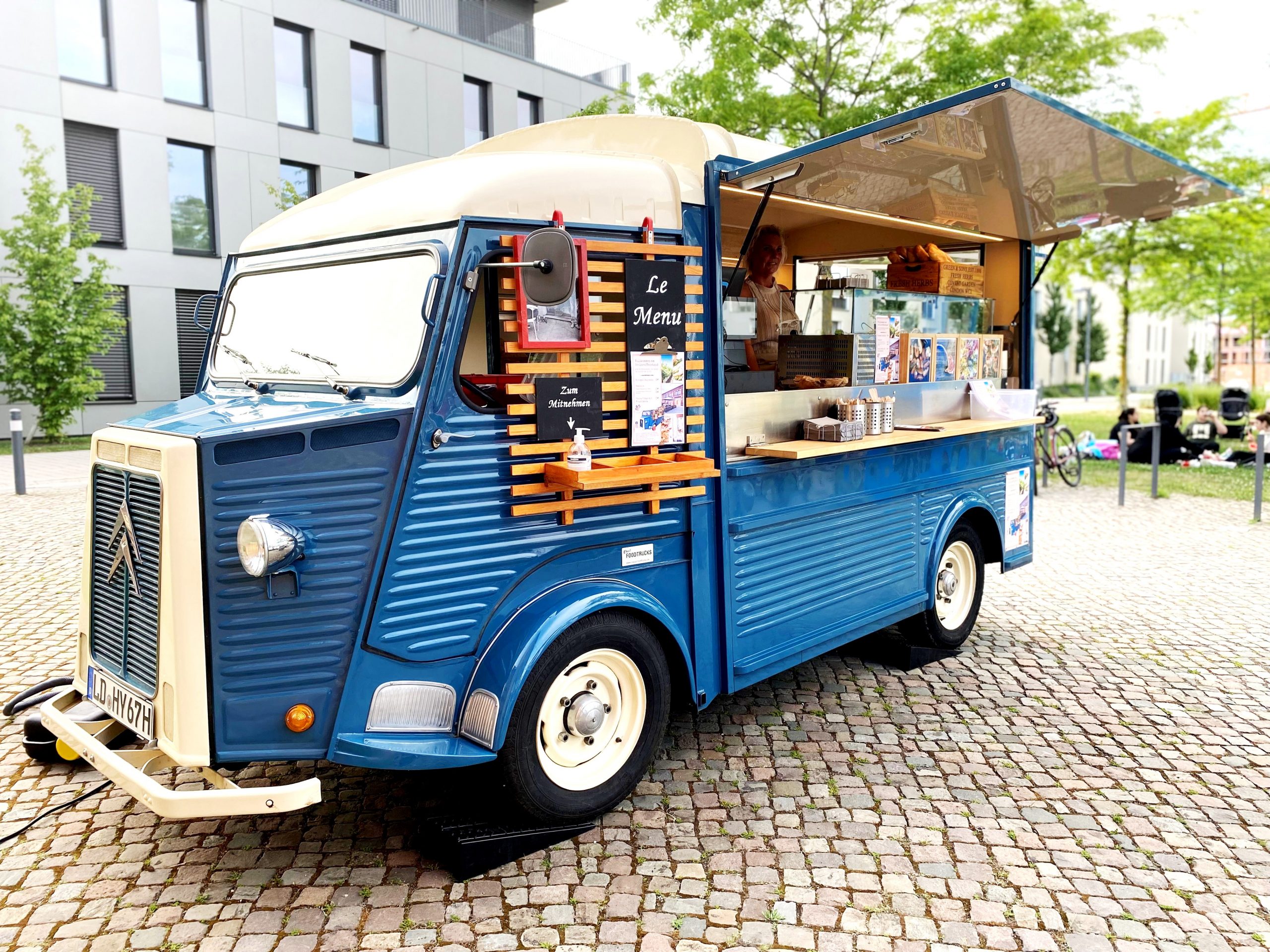 Neu im Kissel-Team: Unser Food-Truck SchlaraffenSTAND
